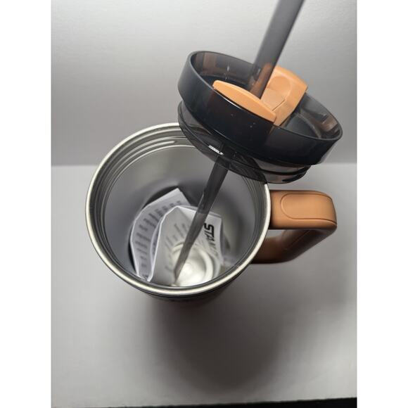 Stanley Camel 40oz Fall Refresh Quencher H2.O Tumbler BNWT - Picture 7 of 7